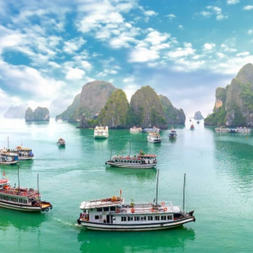 Vietnam- Hanoi & Beyond_halong_bay